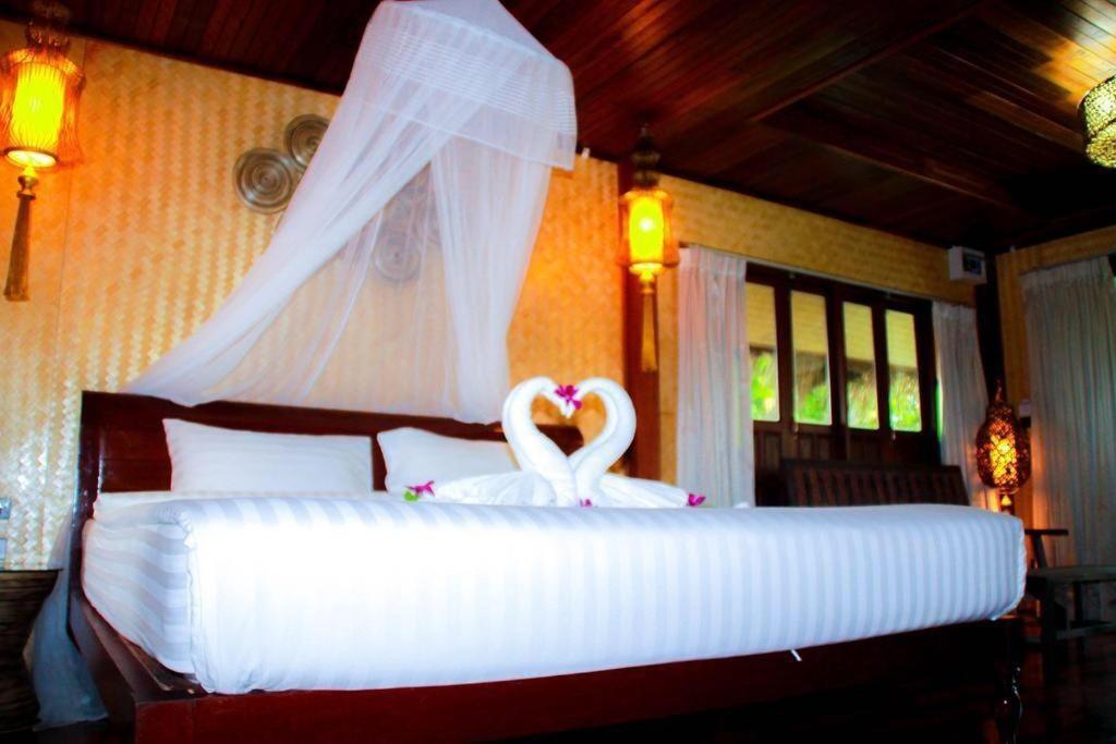 Bora Bora Villa Phuket Chalong Ngoại thất bức ảnh